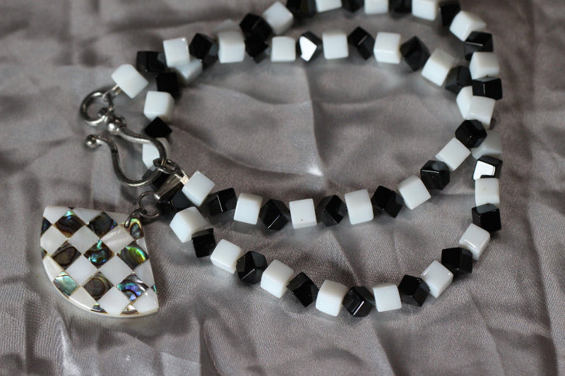 Black and White Glass Bead Cube Shape Necklace Checkered Flag Abalone MOP Pendant 21"