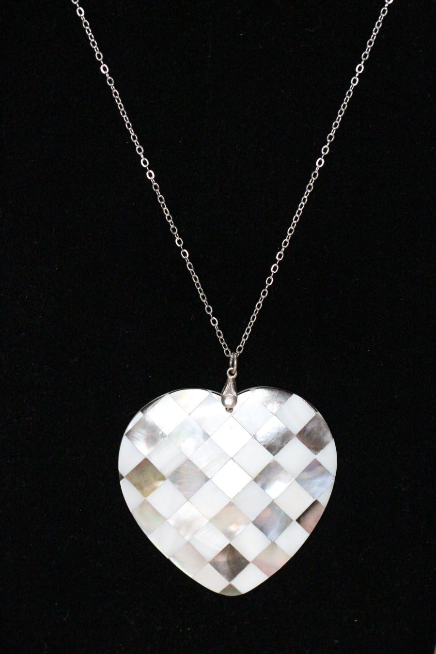 Black White Mother of Pearl Abalone Shell Heart Shaped Pendant Chain Necklace 20"