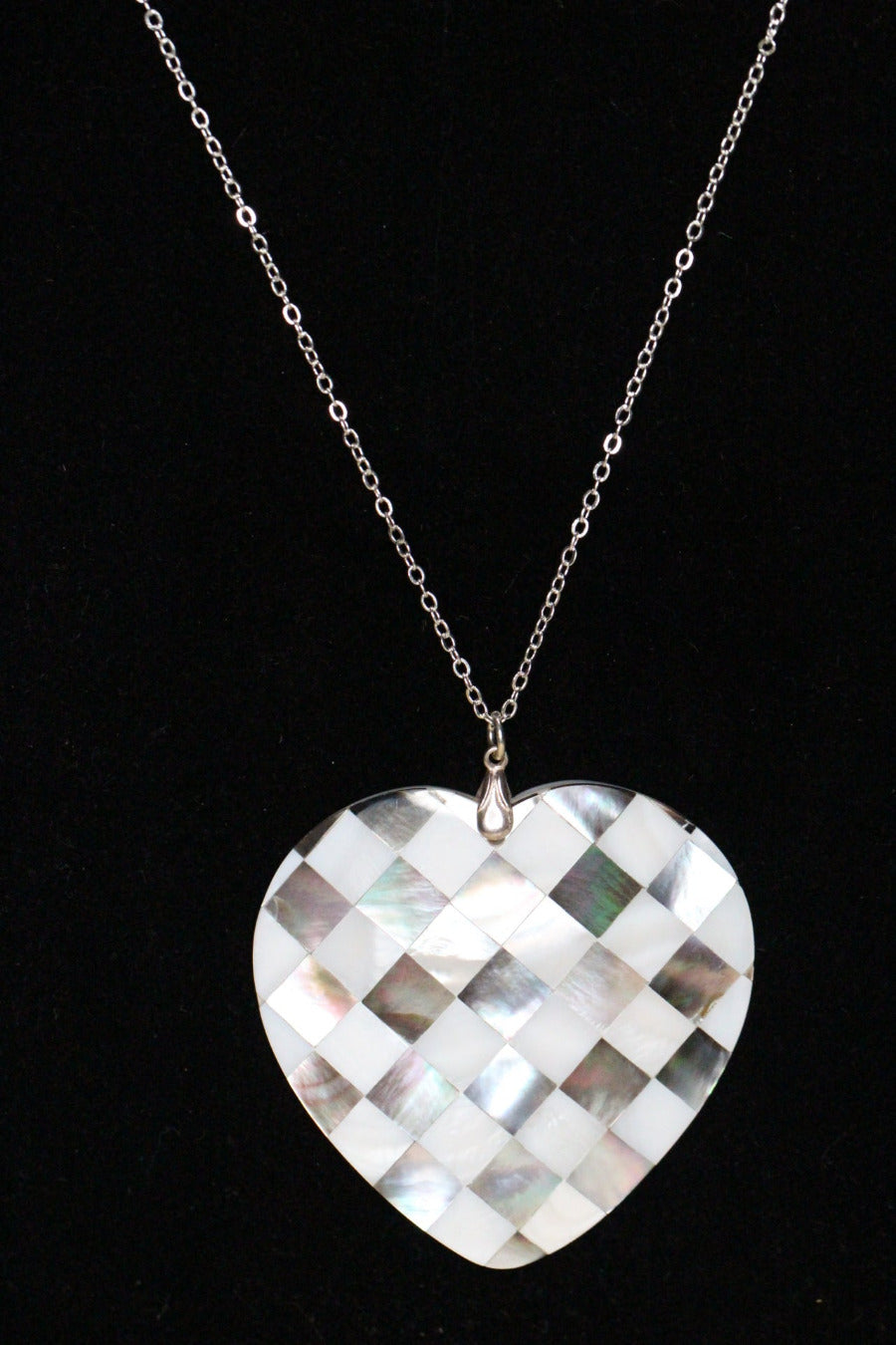 Black White Mother of Pearl Abalone Shell Heart Shaped Pendant Chain Necklace 20"