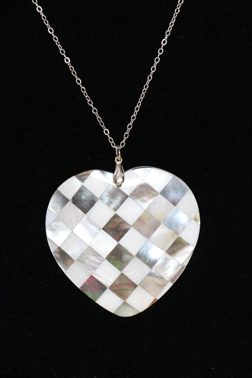 Black White Mother of Pearl Abalone Shell Heart Shaped Pendant Chain Necklace 20"