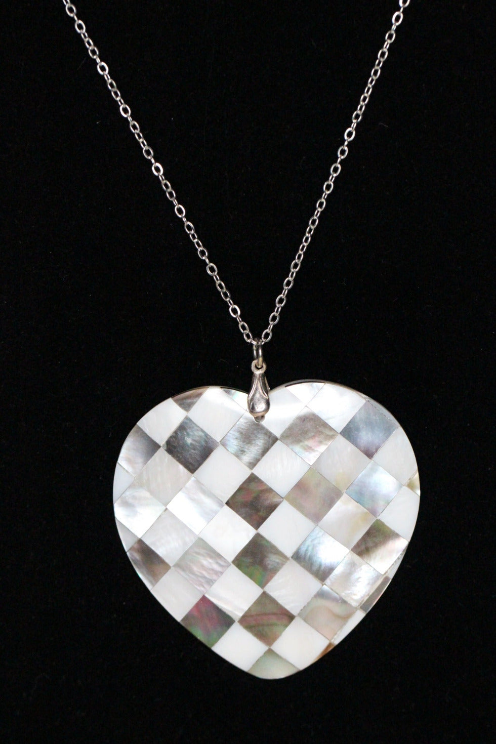 Black White Mother of Pearl Abalone Shell Heart Shaped Pendant Chain Necklace 20"