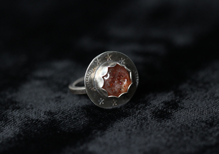 Sunstone Natural Round Cabochon Gemstone Celestial Design .925 Sterling Silver Band Ring Size 8