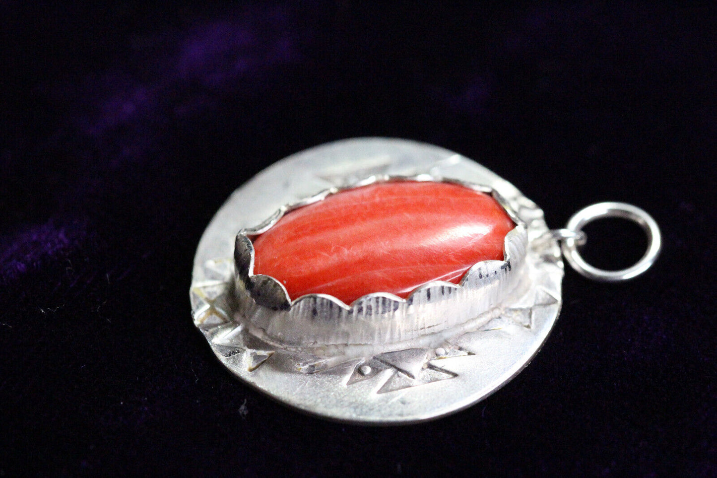 Spiny Oyster Oval Cabochon Natural Shell Gemstone 925 Sterling Silver Pendant 1"