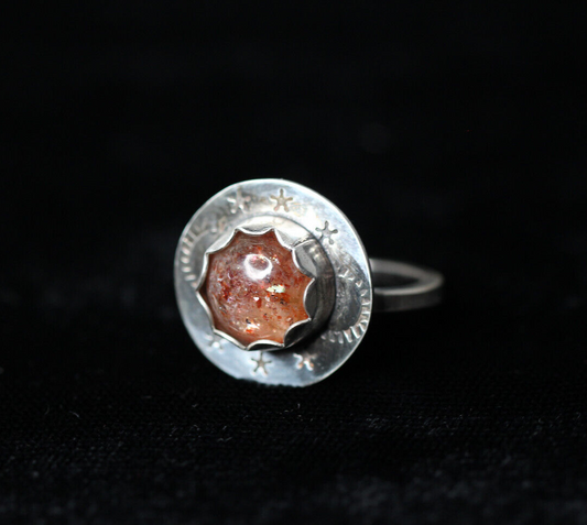 Sunstone Natural Round Cabochon Gemstone Celestial Design .925 Sterling Silver Band Ring Size 8